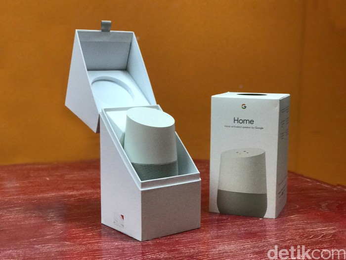 Google Home. Foto: detikINET/Adi Fida Rahman Google Home. Foto: detikINET/Adi Fida Rahman