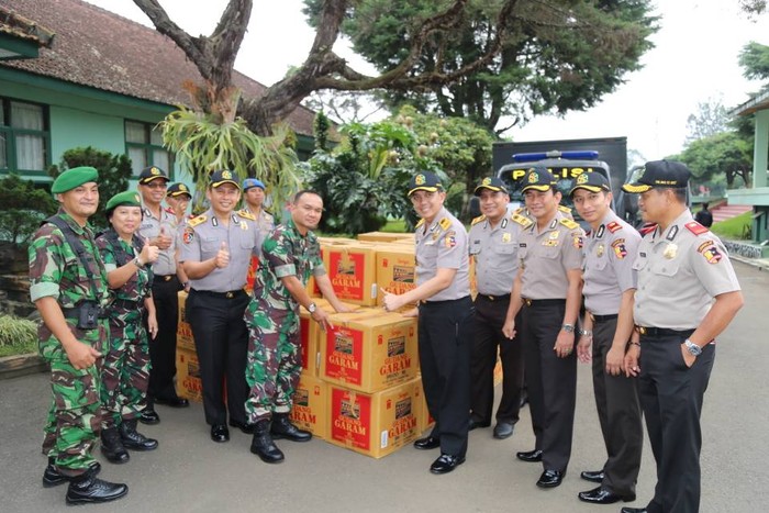 Ramadan, Peserta Sespimti dan Sespimen Sumbang Berton-ton Sembako