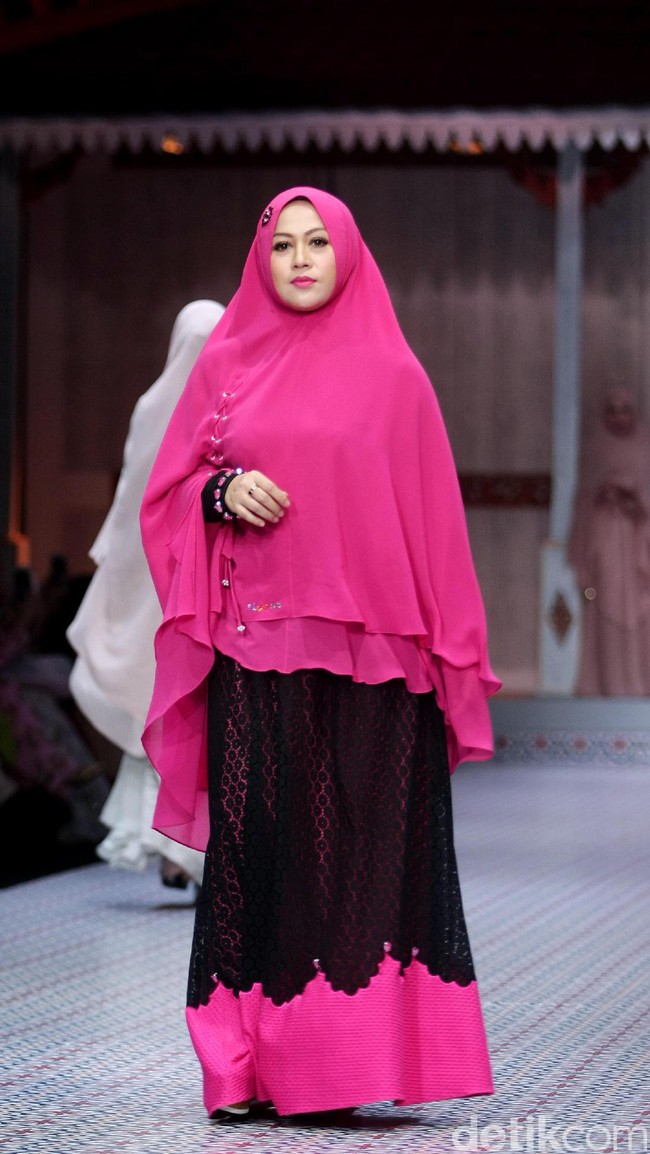 Koleksi terbaru Si.Se.Sa yang mengusung tema Keluargi bertempat di Dharmawangsa Hotel. Jakarta.[Foto: Mohammad Abduh/wolipop]