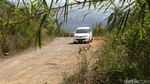 Melihat Jalur Puncak II yang Mangkrak