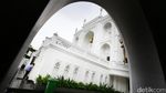 Mirip Taj Mahal, Ini Masjid Ramlie Musofa di Sunter