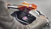 BMWM Motorrad Concept Link akan diciptakan sebagai kendaraan ramah lingkungan, yang juga akan menafsirkan hubungan antara pengendara. Motor konsep ini bahkan dapat mengetahui agenda si pengendara untuk tujuan selanjutnya, sehingga pengendara bisa merencanakan pemilihan rute yang lebih cepat.