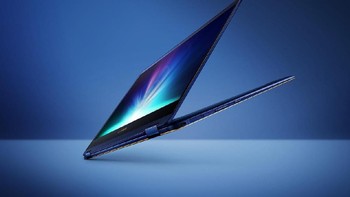 Bazelnya dibuat cukup tipis, Asus menyebutnya NanoEdge. Foto: Asus