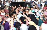 Hari Kedua Ramadan, Jokowi Tarawih di Masjid Andalusia, Sentul