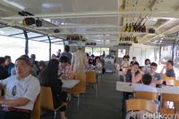 Suasana di dalam kapal (Fitraya/detikTravel)