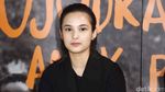 Senyum Manis Chelsea Islan Pembangkit Semangat