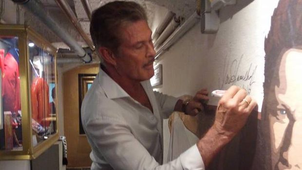 Hasselhoff aslinya saja sampai datang (David Hasselhoff Street/Facebook)