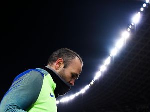 Masa Depan Iniesta di Barca Tergantung Kepala, Hati, dan Tubuhnya