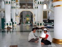 Ngabuburit di Pekanbaru, ke Masjid Raya Saja