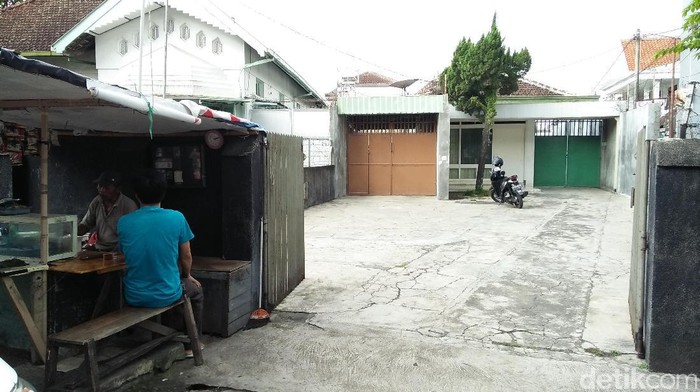 Dengar Kabar Y Bunuh Diri di St Moritz, Keluarga Pergi ke Jakarta