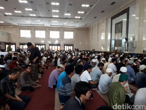 Pemkot: Hanya 6-8 Persen Saja Masjid di Pekanbaru yang Patuh Protokol COVID