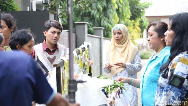 Sahrul Gunawan Jadi Suami Penurut dalam 'Di Rumahku Ada Surga'