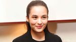 Senyum Manis Chelsea Islan Pembangkit Semangat