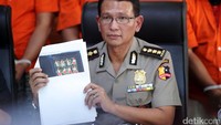 Kasus yang diungkap mulai dari kejahatan pornografi online, penipuan online, chat palsu Kapolri, dan penyebar isu SARA.