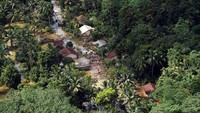 Selain di Matara, banjir juga terjadi di Kalutara dan Ratnapura. Sri Lanka Air Force/Handout via REUTERS.