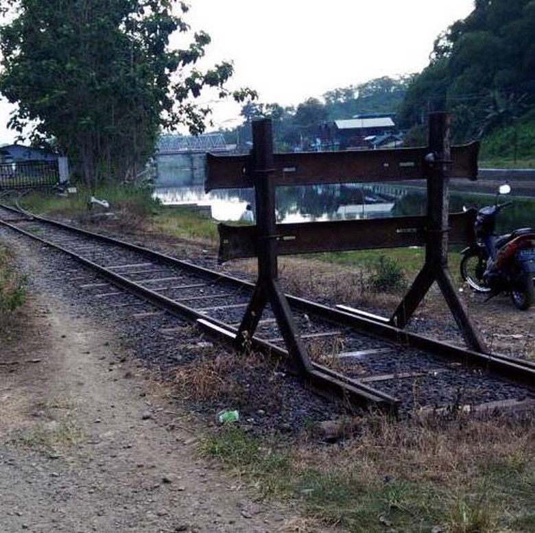 Ada Longsor Jalur KA di Grobogan, 9 Perjalanan Kereta Berubah Rute Ada Longsor Jalur KA di Grobogan, 9 Perjalanan Kereta Berubah Rute