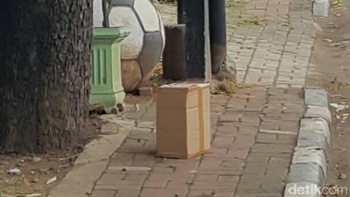 Sempat Diduga Bom, Kardus di Cempaka Putih Berisi Batu Bata