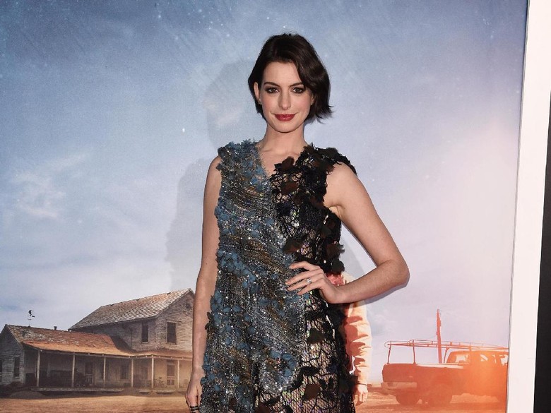 Duh! Foto-foto Intim Anne Hathaway Diretas Duh! Foto-foto Intim Anne Hathaway Diretas