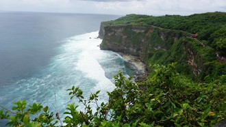Sejarah Uluwatu Jadi Surga Surfing Dunia, Ternyata Berawal dari Film