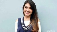 Via merupakan pedangdut berusia 25 tahun yang kariernya terus menanjak. Ia pedangdut yang udah lama malang melintang Foto: Noel/detikHOT