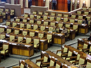 Makin Gemuk, DPR Dianggap Tidak Efisien