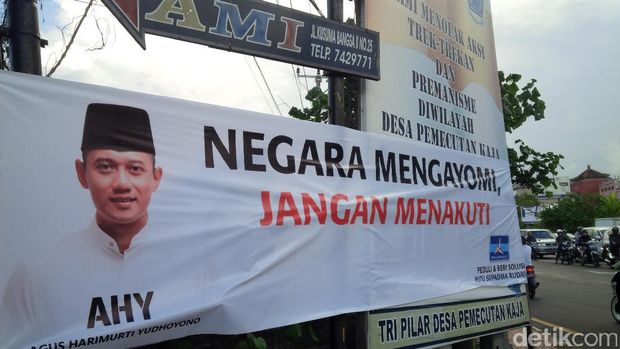 Spanduk Agus Yudhoyono di Denpasar, Bali / 