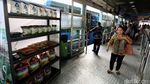 Serunya Belanja Sembako Murah di Halte TransJakarta