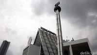 Di ruang bawah masjid, terdapat juga ruangan yang bisa disewa untuk berbagai acara.