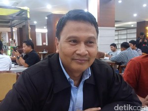 Dituding Sapu Bersih Loyalis Anis, PKS: Fahri Hamzah Bukan Kader