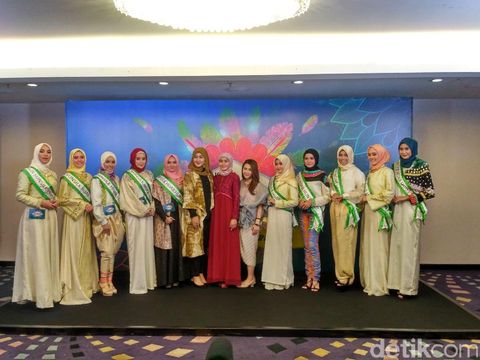 Hari Ini, Ikuti Live Chat Bersama 10 Finalis Sunsilk Hijab Hunt 2017