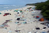 Pulau Henderson di Samudera Pasifik yang dipenuhi sampah plastik (ABC Australia)
