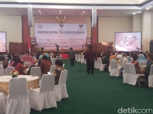 Dua Lagu Ciptaan Hendropriyono Meriahkan Konferensi Etika di MPR