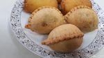 Ngopi Makin Mantap dengan 7 Varian Pastel yang Kriuk Renyah Ini