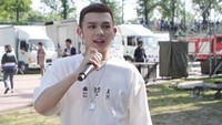 Dalam boyband VARSITY, Manny adalah seorang rapper sekaligus member termuda. Dok. Instagram/varsitymanny
