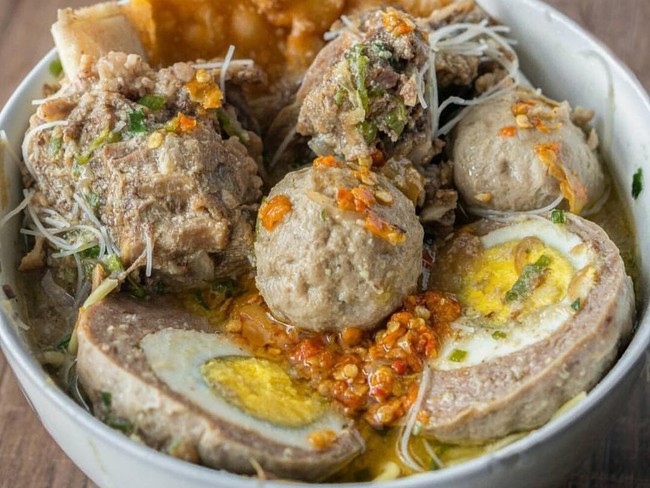 Dijamin Mantap! Semangkuk Bakso Rusuk dengan Paduan Kuah Gurih Dijamin Mantap! Semangkuk Bakso Rusuk dengan Paduan Kuah Gurih