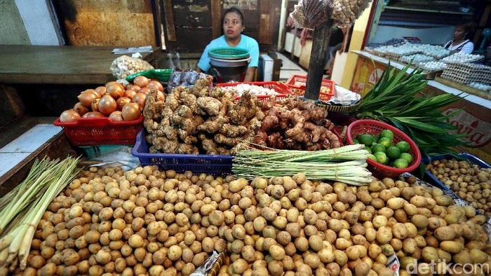 Curhat Pedagang Pasar, Daya Beli Turun Hingga Minggu Kedua Puasa