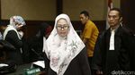 Ratu Atut Jalani Sidang Kasus Alkes Banten
