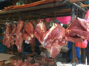 Harga Daging Sapi Mahal di Pasar, Tapi Bisnis Pemotongan Hewan Lesu
