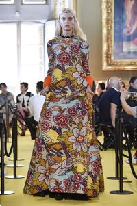 4 Fakta Menarik dari Fashion Show Gucci Cruise 2018: Gucci Jadi Guccy