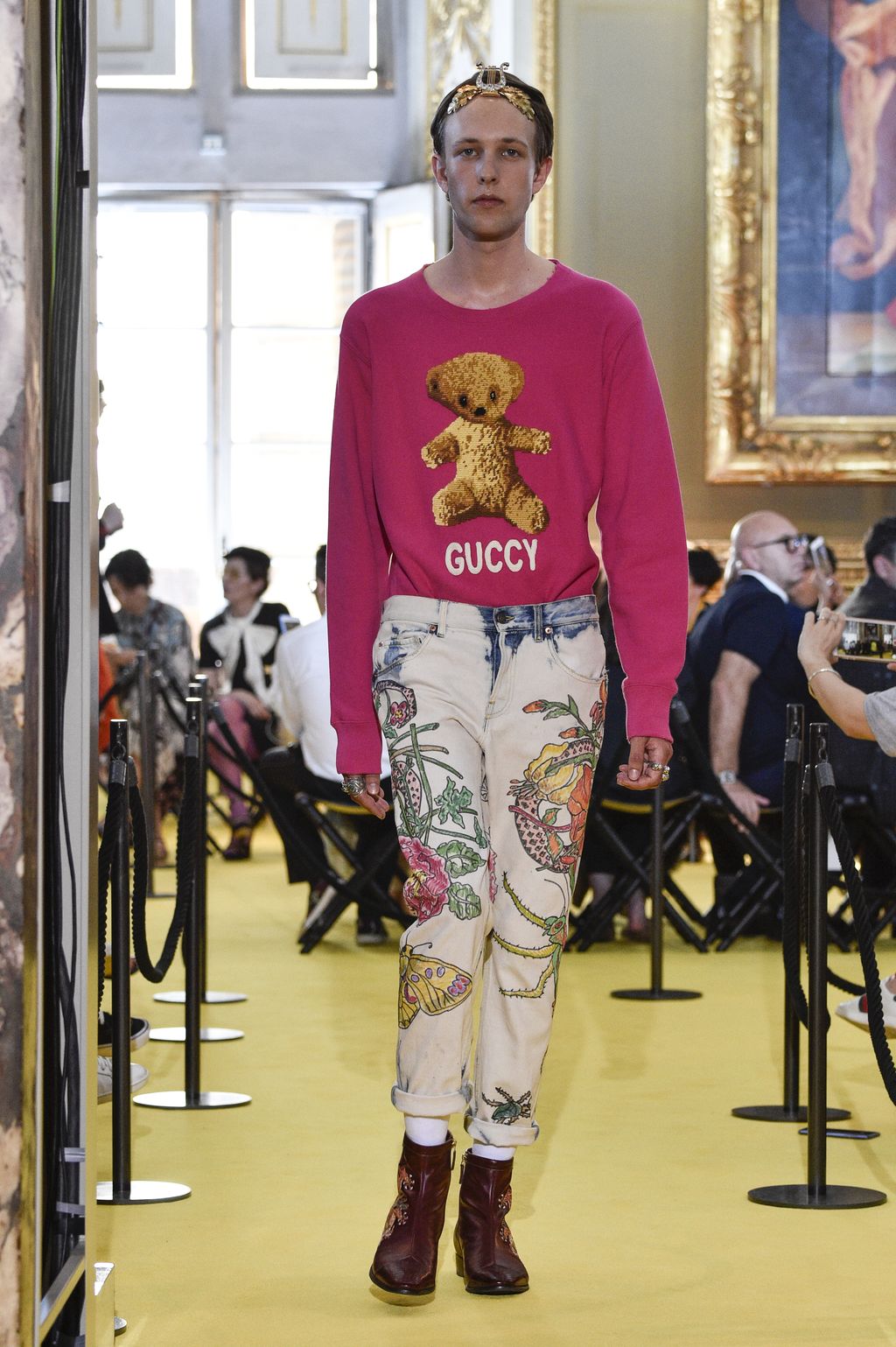Gucci Rilis Sepatu Fake Not Sindir Kamu yang Suka Barang KW Gucci Rilis Sepatu Fake Not Sindir Kamu yang Suka Barang KW