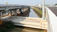Seksi 1 ruas tol Becakayu secara keseluruhan baru bisa beroperasi lantaran pembebasan lahan di daerah Pasar Gembrong-Casablanca yang belum rampung. Pool/Dok. Kementerian PUPR.