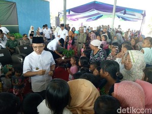 Menengok Kegiatan Bupati Anas Saat Mengunjungi Nelayan Muncar