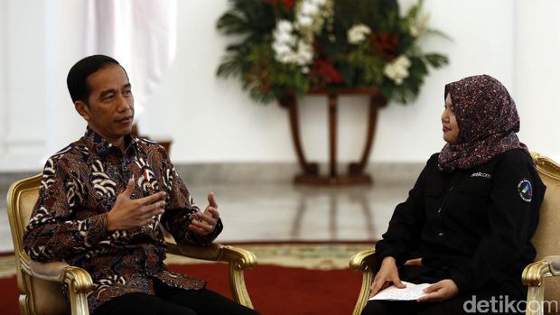 Jokowi: Kita Terjebak Hoax, Panas di Medsos
