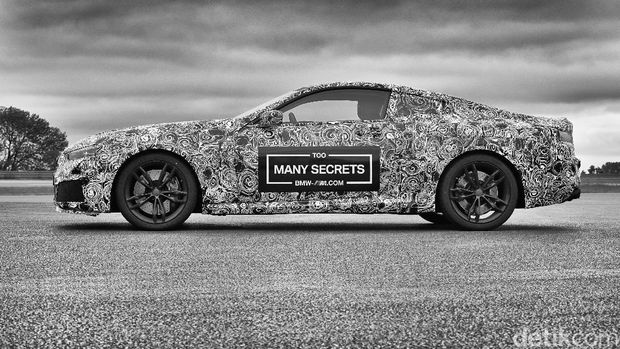 BMW Seri 8 Versi Performa Tinggi 
