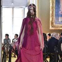 A model walks the runway at the Gucci Cruise 2018 show at Palazzo Pitti on May 29, 2017 in Florence, Italy.  (Photo by Pietro DAprano/Getty Images)