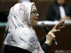 Kasus Alkes, Ratu Atut Jalani Sidang Tuntutan