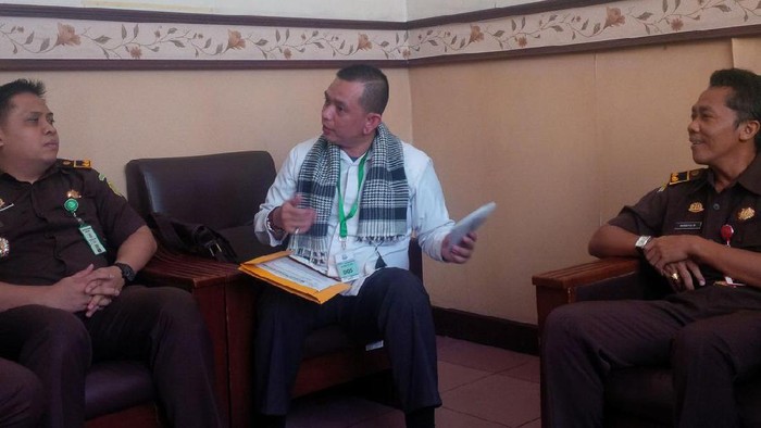 Pengacara Habib Rizieq Datangi Kejati Jabar, Persoalkan SPDP