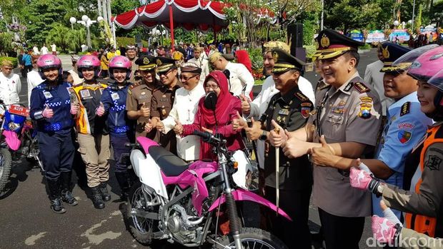 Di Surabaya, Tim Pinky Trail Siap Memburu Pelanggar Parkir