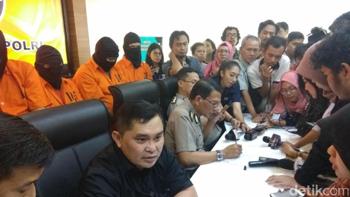 Polri Bantu Polisi Hong Kong Ringkus Trio Penipu via Internet