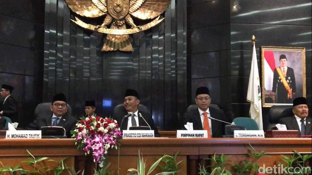 Paripurna Istimewa DPRD DKI / 